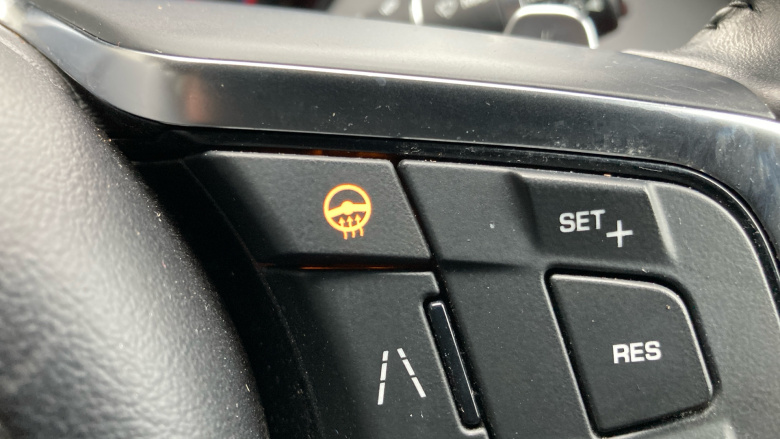 Jaguar F-Pace 2.0d R-Sport 5dr Auto AWD Diesel Estate